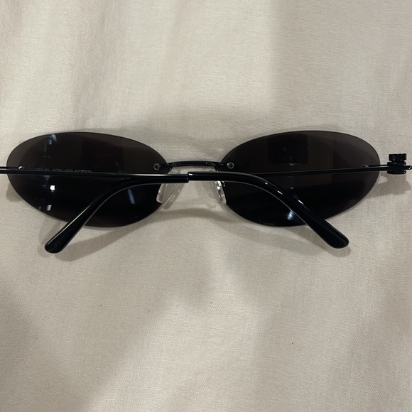 Balenciaga BB0179S Black/Grey Sunglasses as seen on Hailey Bieber - Picture 11 of 13